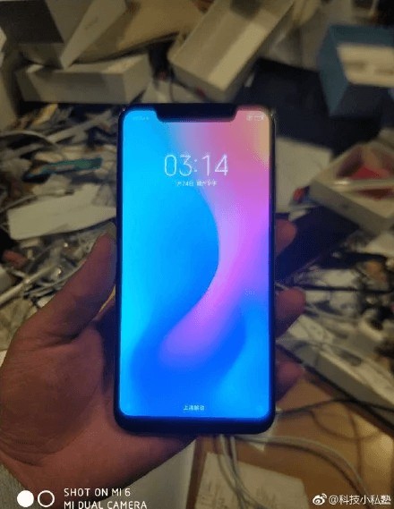 Xiaomi Mi 7 Canlı