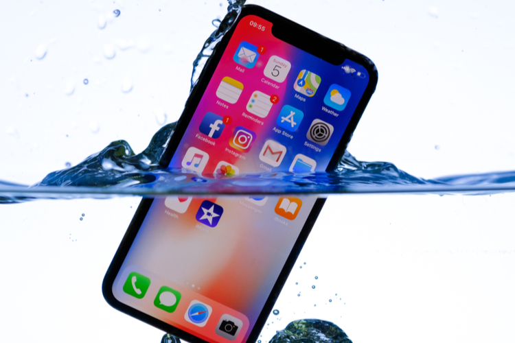 iphone-su-altı