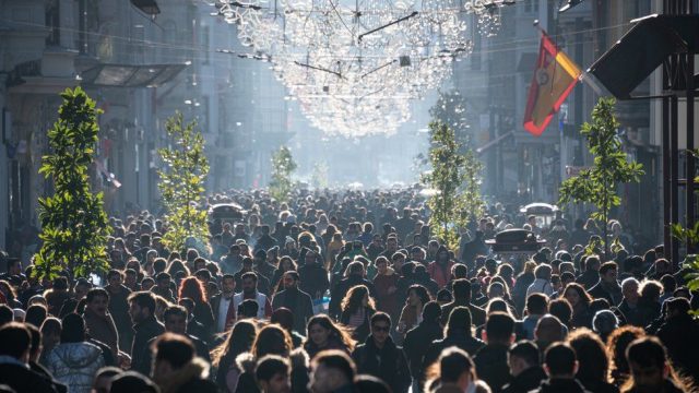 koroanvirüs-kalabalık