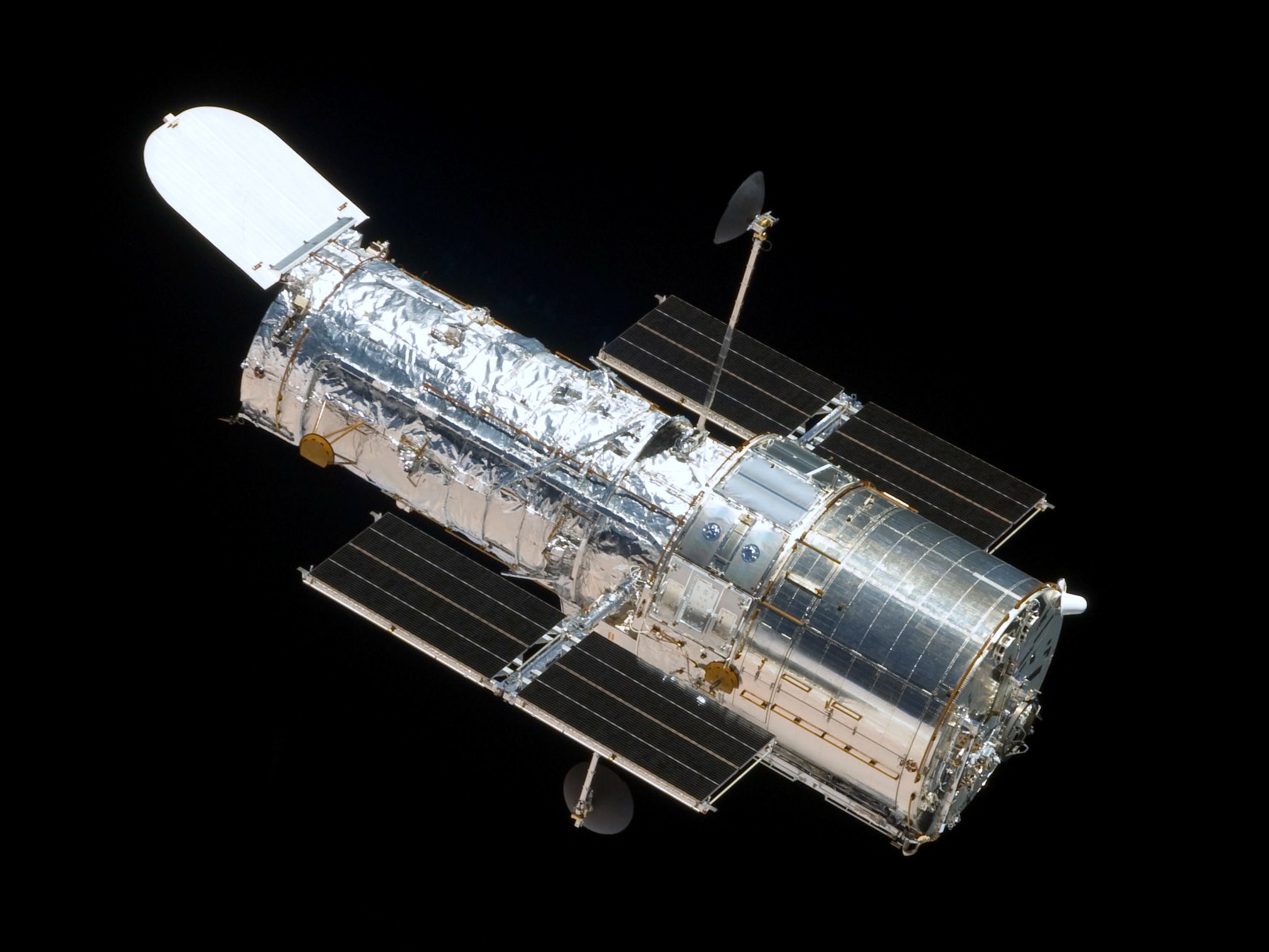 teknobuk-hubble-spitzer-2020-en-iyi-görüntü-kapakk