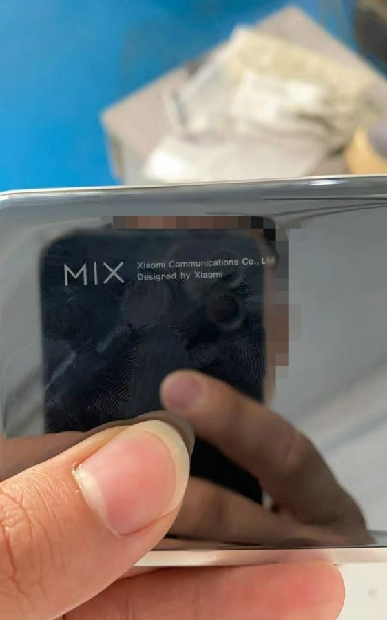 Katlanabilir Xiaomi Mi Mix Modelinin Canlı Görüntüleri Ortaya Çıktı